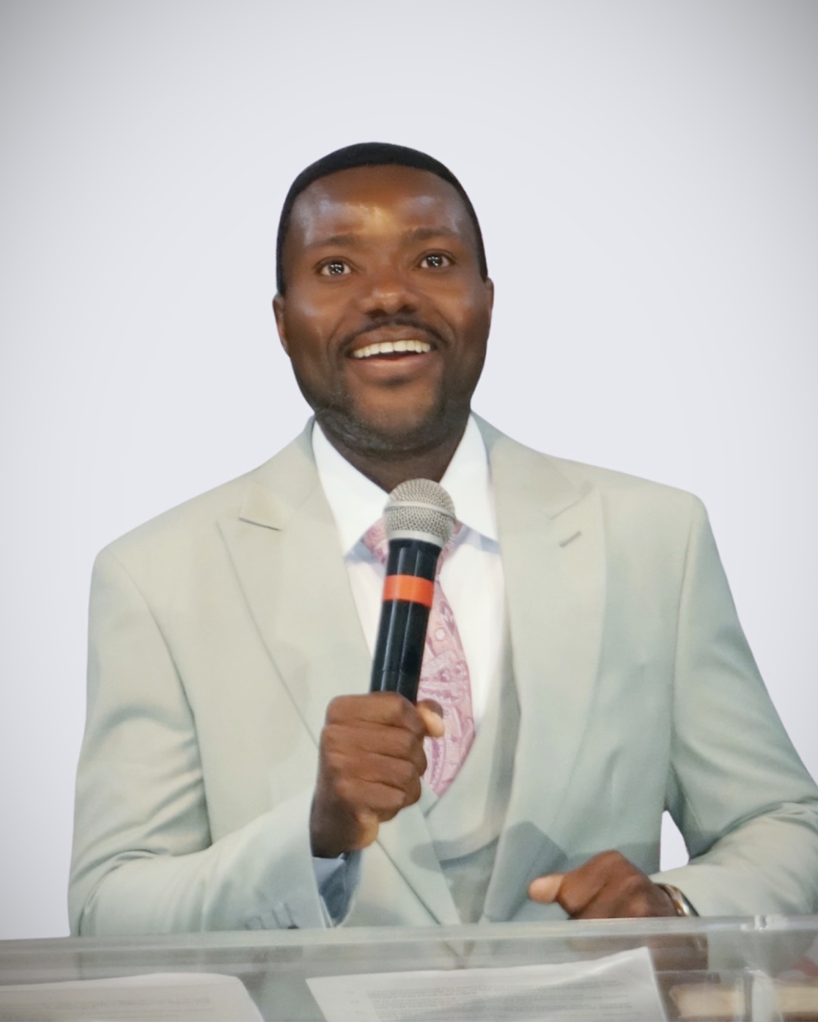 Pastor Ken_edited.jpg